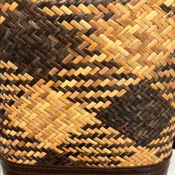 The Sak | Rattan & Leather Crossbody Bag ✨ - Picture 5 of 15